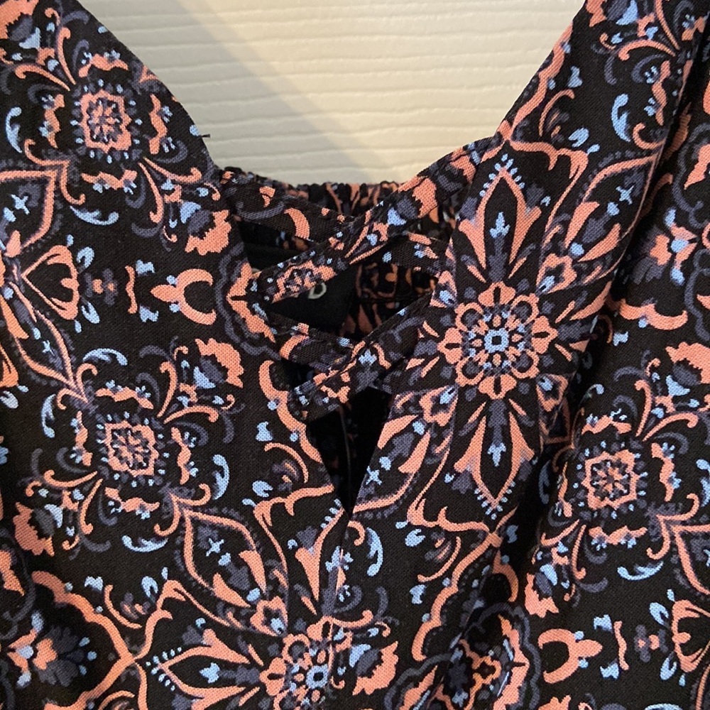 Torrid  Women Dress size 1 beautiful dress bust 40” brand new with tag - Picture 2 of 9